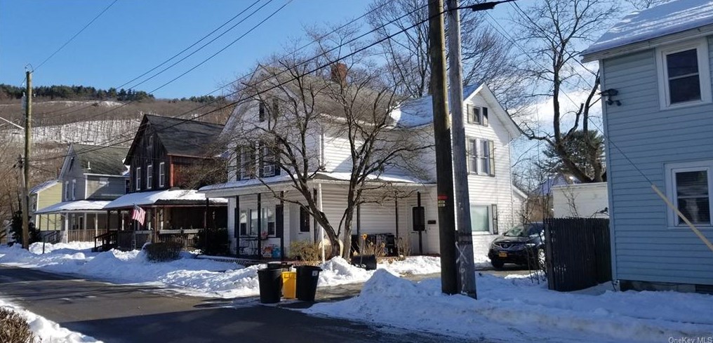 3 Coleman St, Port Jervis, NY 12771-2902