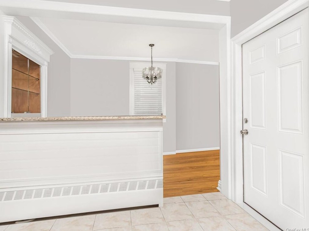 25 Colin St, Yonkers NY 10701-5511 exterior