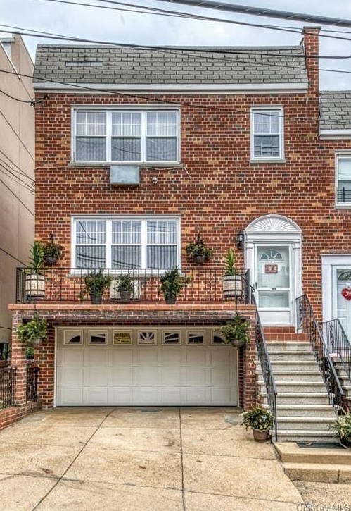 261 E 238th St #1, Bronx, NY 10470