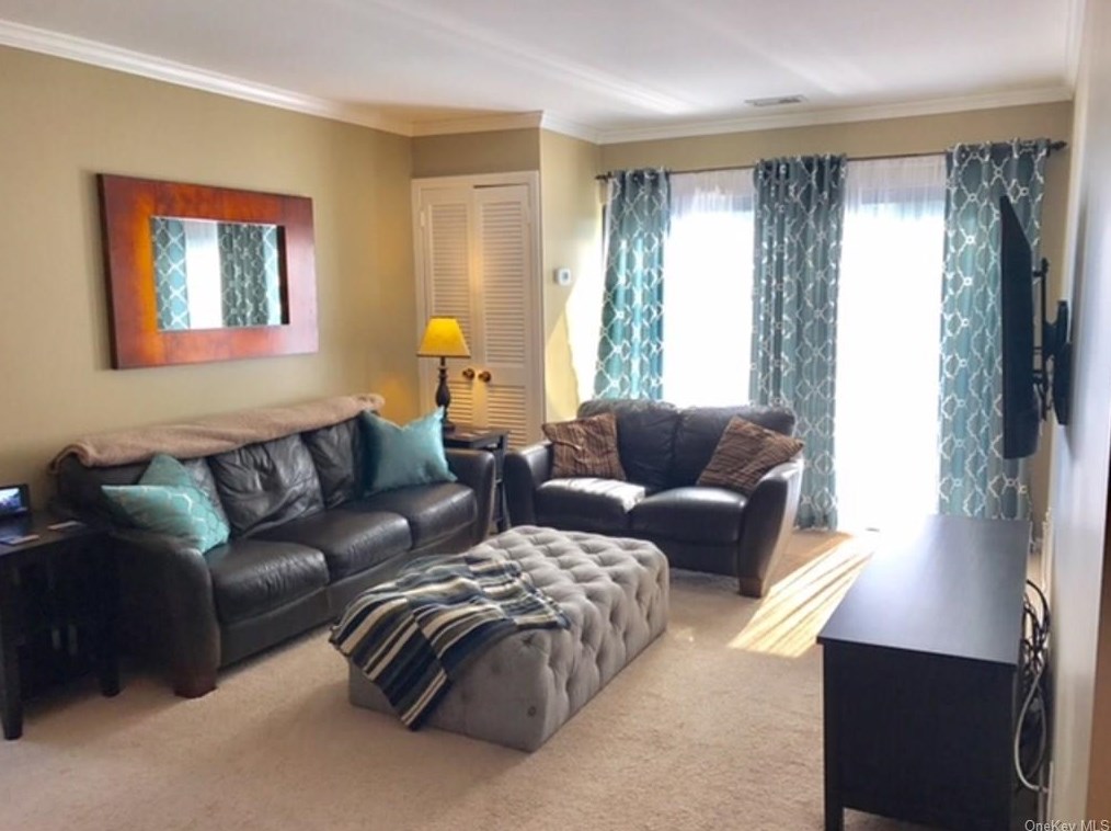 35 Scenic View, Yorktown Hgts, NY 10598