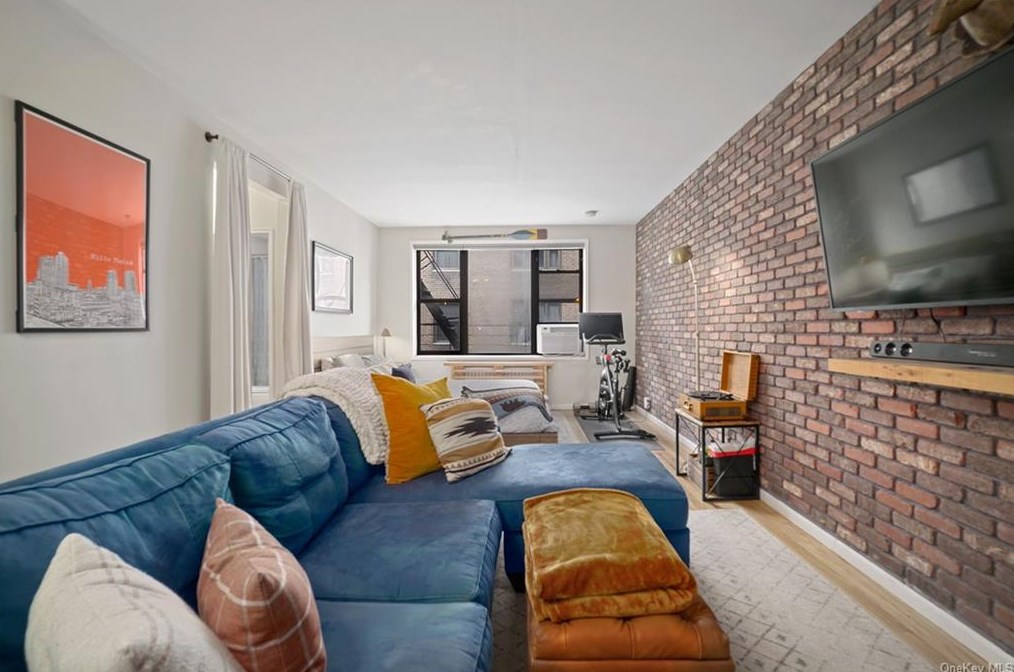 10 N Broadway #4g, White Plains, NY 10601