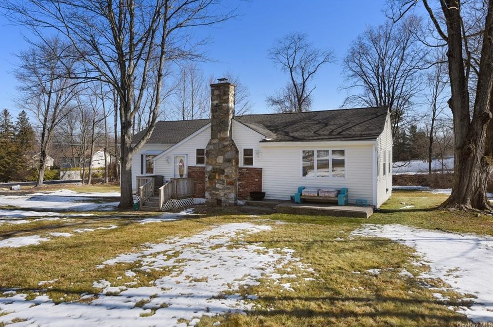 3420 N Shelley St, Mohegan Lake, NY 10547