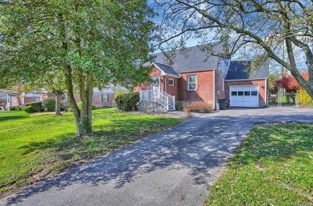 239 Leslie Ave, Newburgh, NY 12553