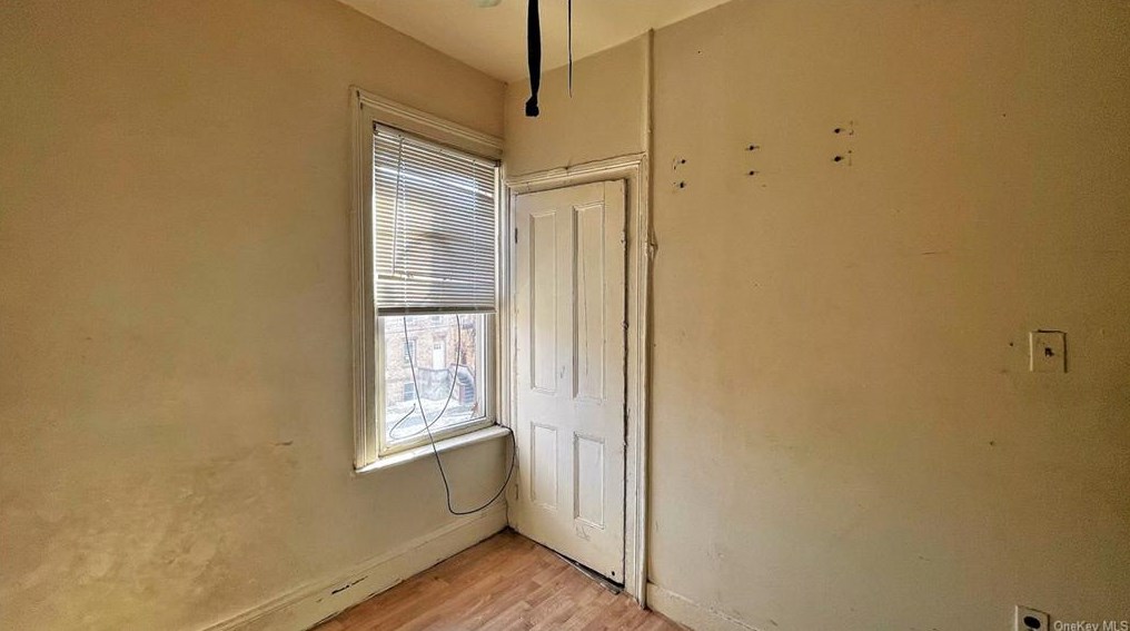 401 Liberty St, Newburgh NY  12550-3524 exterior