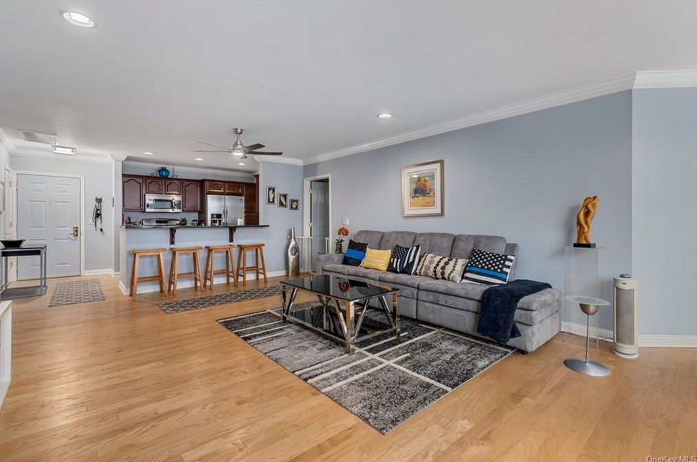 3205 Leeward Dr, Haverstraw NY  10927-2128 exterior