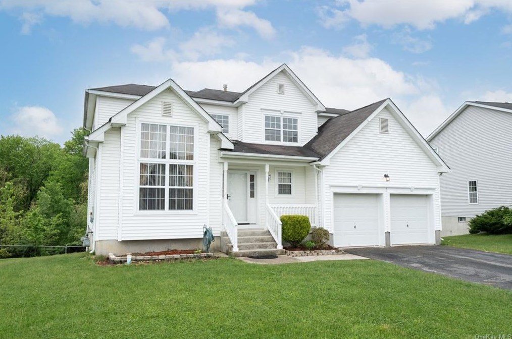 42 Wesley Ct, Newburgh, NY 12550-7037