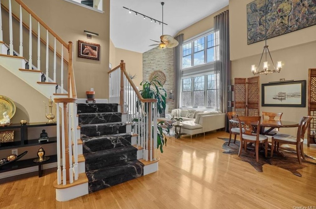 1806 Summerhill Ct, Cortlandt Manor, NY 10567-7271