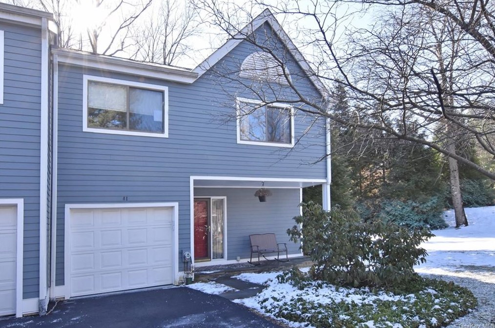 41 Westwood Cir, Irvington On Hudson, NY 10533-1831