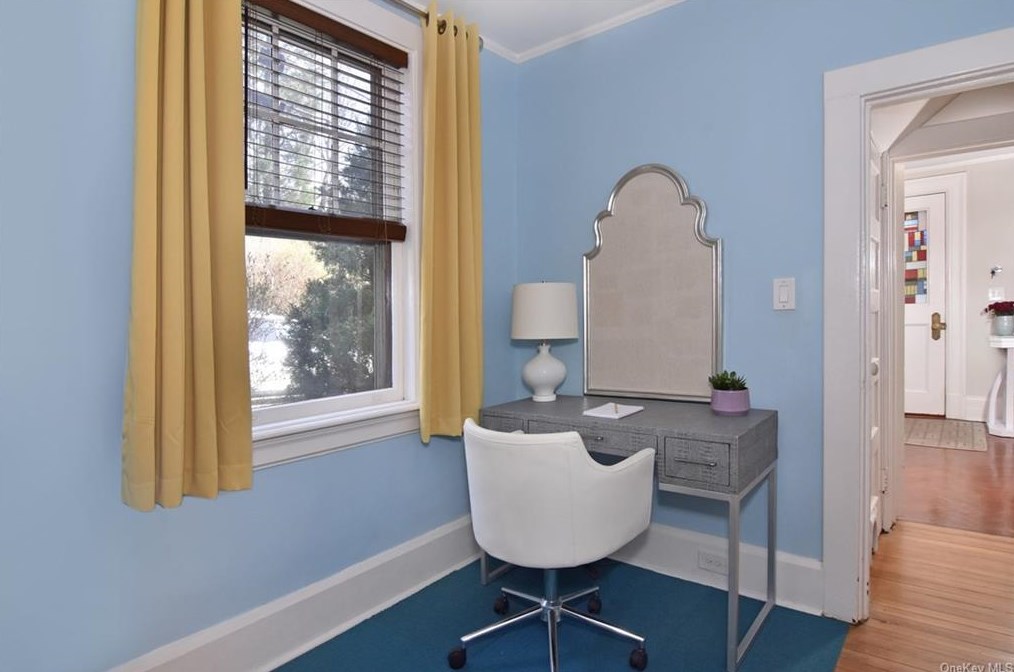 17 Bellair Dr, Dobbs Ferry NY 10522-3503 exterior