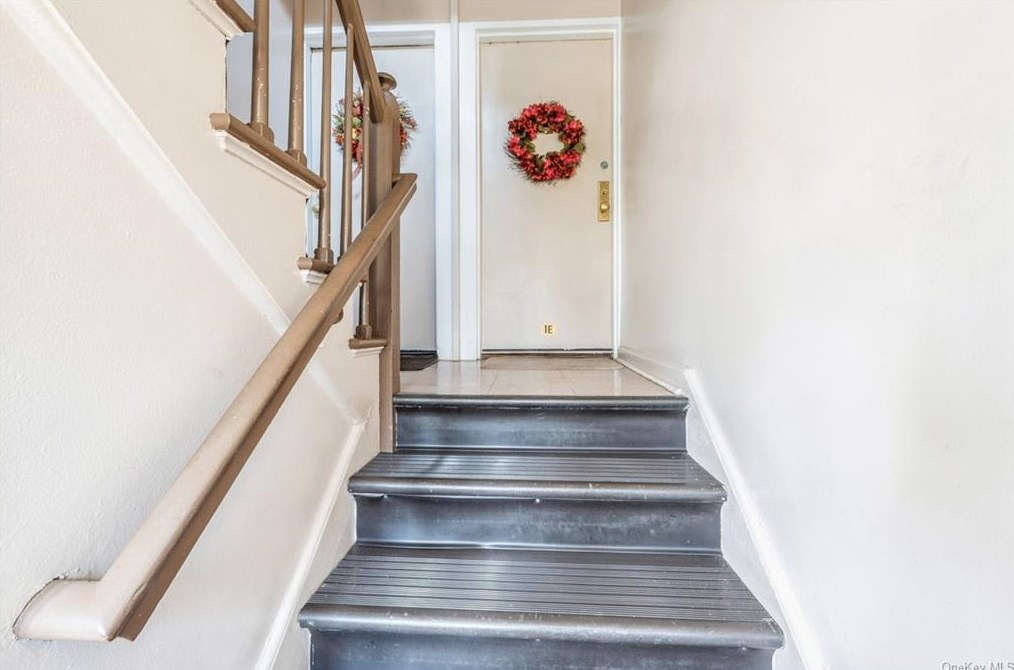 834 Broadway, Yonkers, NY 10701-1229