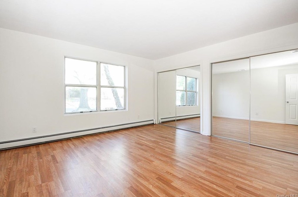 15 Villa Dr, Peekskill NY 10566-4939 exterior