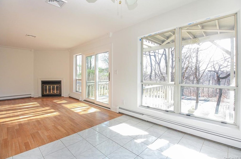 15 Villa Dr, Peekskill NY 10566-4939 exterior