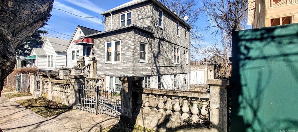 3026 Kingsland Ave, Bronx, NY 10469