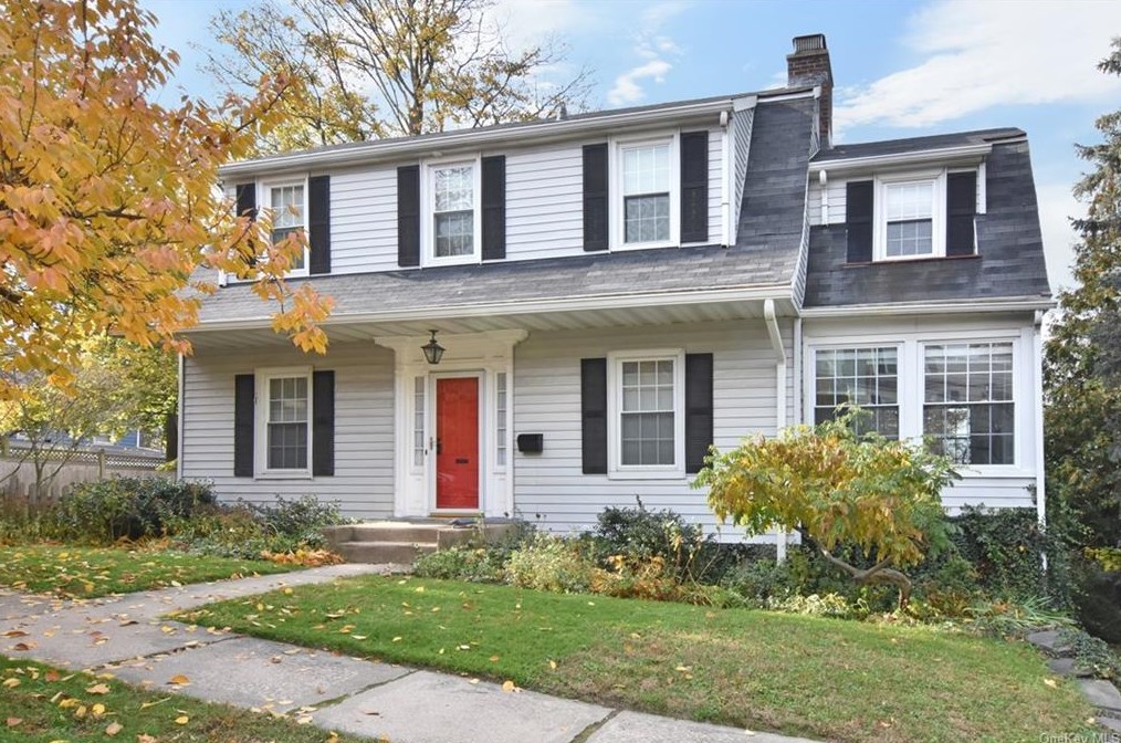 115 Riverview Ave, North Tarrytown, NY 10591-4417