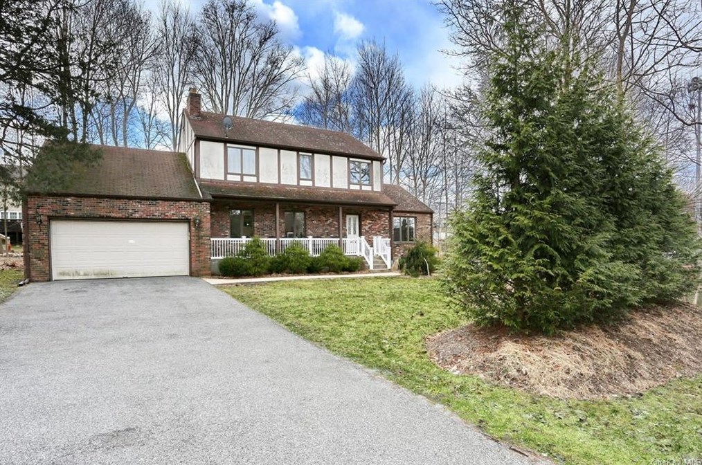 167 Willow Tree Rd, Chestnut Ridge, NY 10952-1119