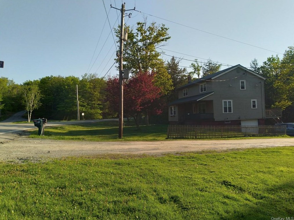 3 South End Rd, Roscoe, NY 12776