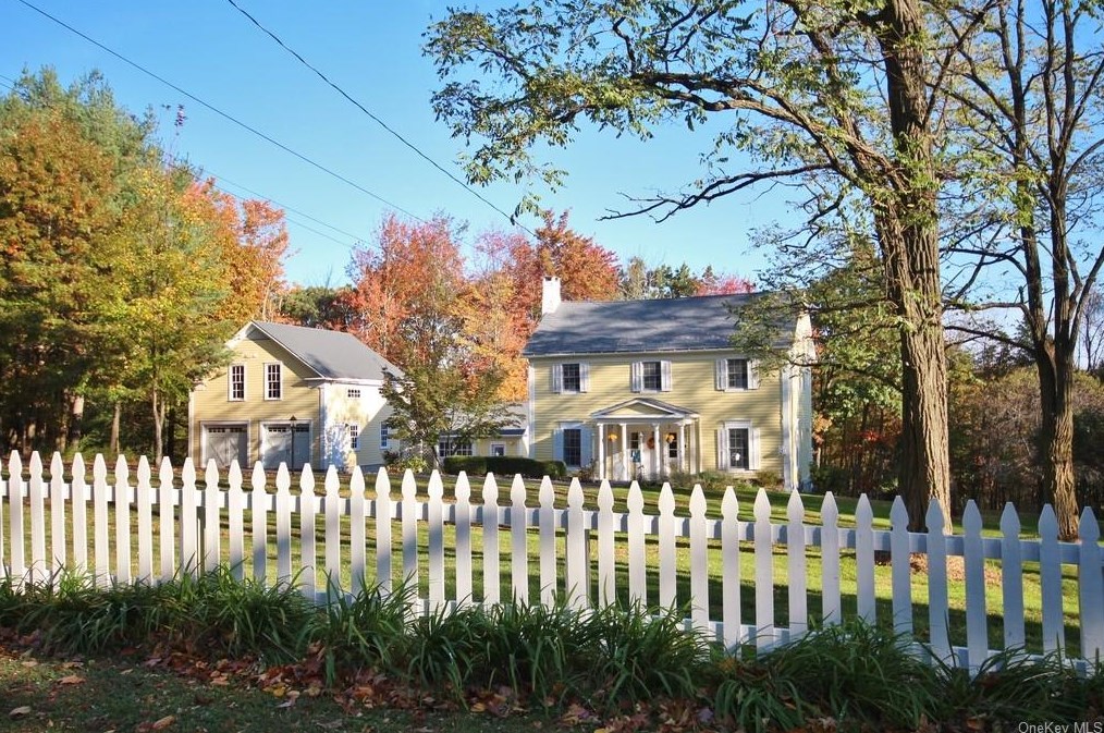 124 Mt Prosper Rd, Wurtsboro, NY 12790-3006