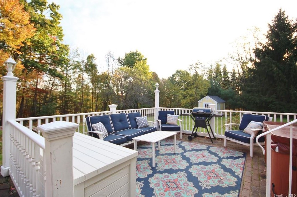 124 Mt Prosper Rd, Wurtsboro NY  12790-3006 exterior