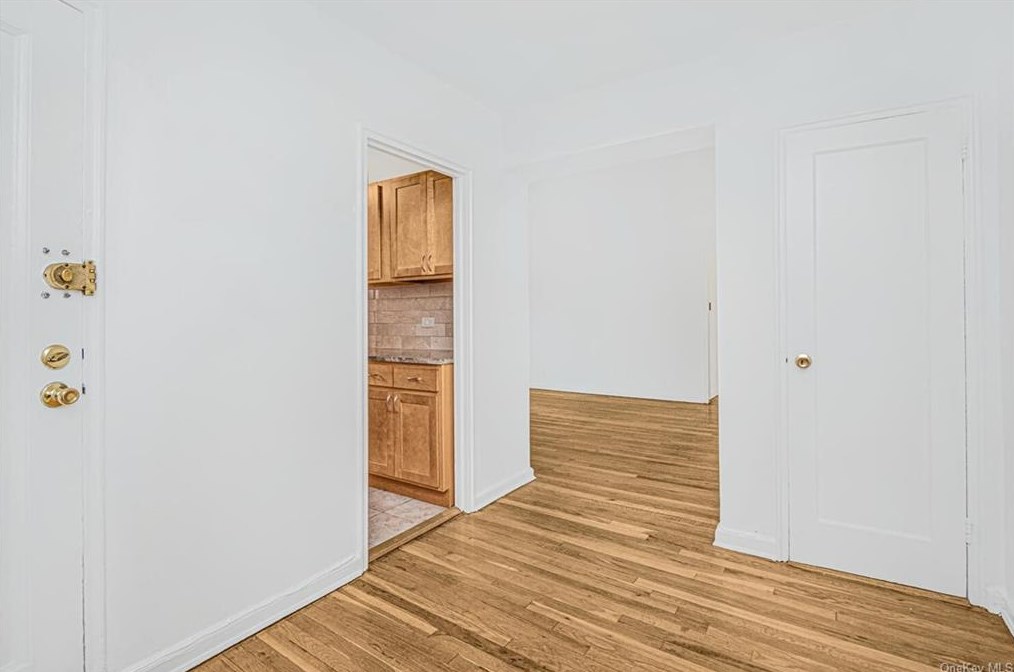 5614 Netherland Ave #6a, Bronx, NY 10471