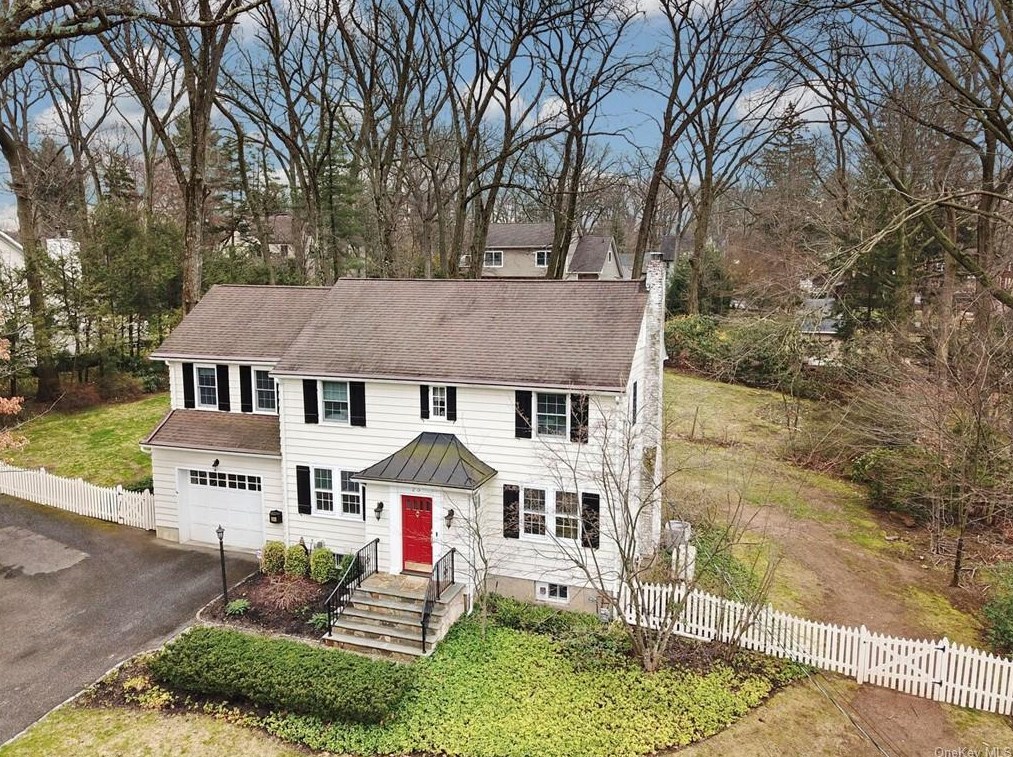 23 Blauvelt St, Nanuet, NY 10954-3304