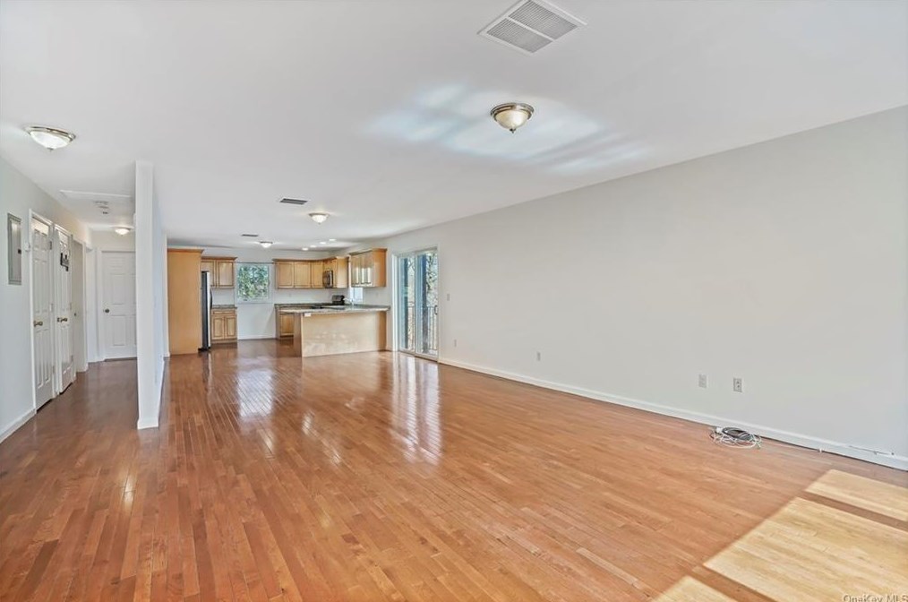 145 Lewis St, Yonkers, NY 10703-1756