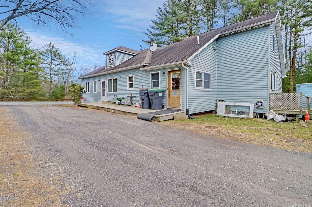 1061 State Route 42, Sparrowbush, NY 12780