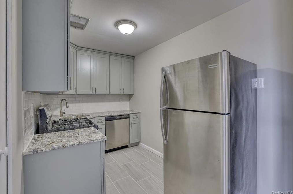 1 Lakeview Dr #6f, Peekskill, NY 10566