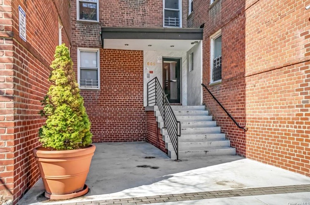 501 Riverdale Ave #5h, Yonkers, NY 10705
