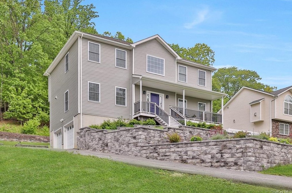 22 Margarita Dr, Stony Point, NY 10980