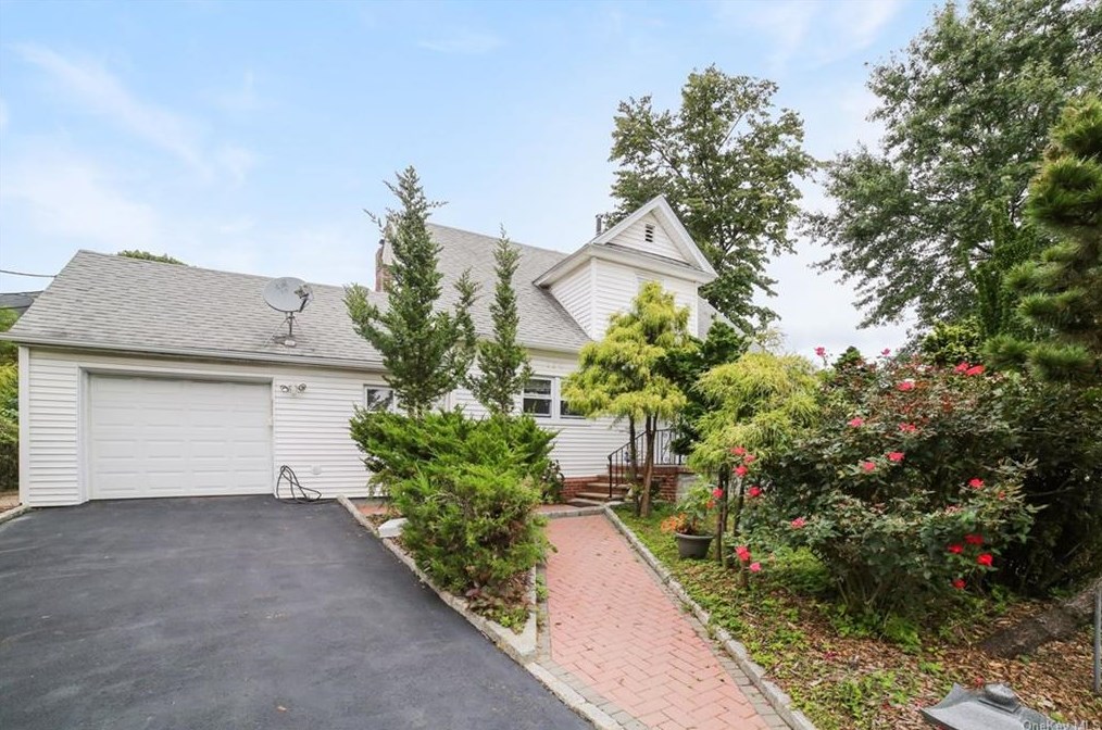 120 Weyman Ave, New Rochelle, NY 10805