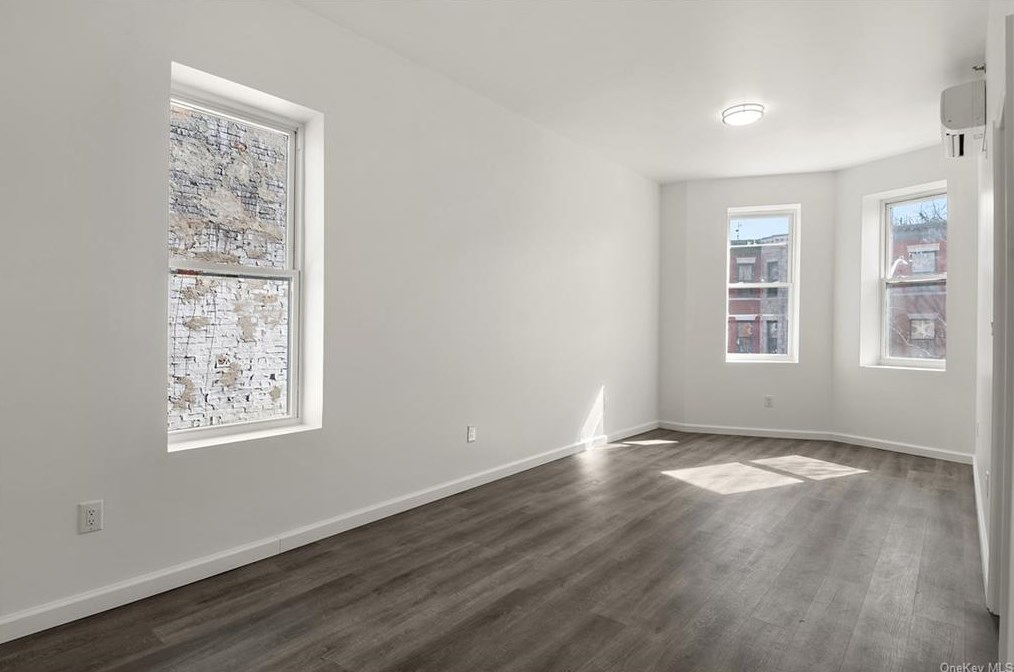 1047 Morris Ave #3, Bronx, NY 10456