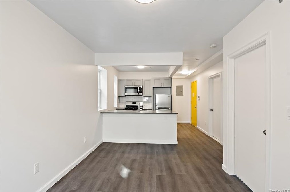 1047 Morris Ave #5, Bronx, NY 10456
