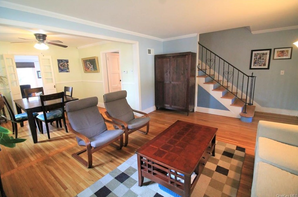 29 Ziegler Ave, Poughkeepsie, NY 12603-3110
