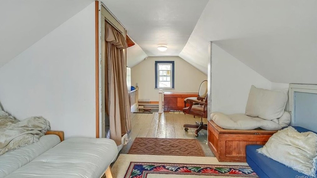 1340 Longview Ave, Peekskill NY  10566-4825 exterior