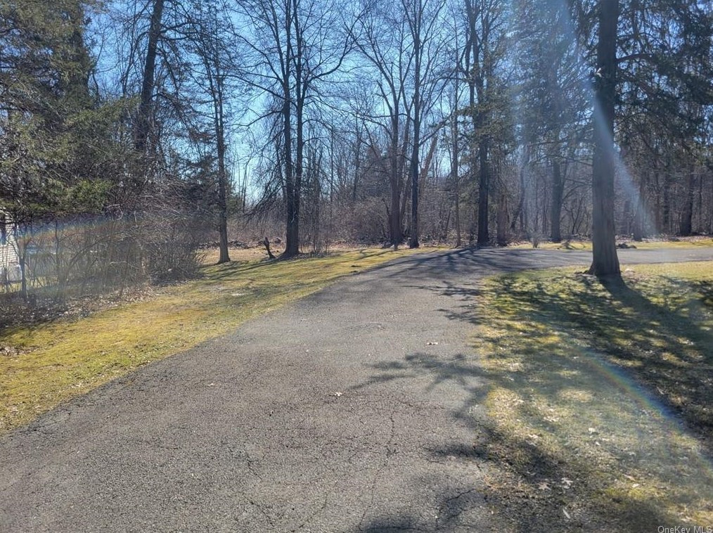 13 Jason Ct, Newburgh, NY 12550-8900
