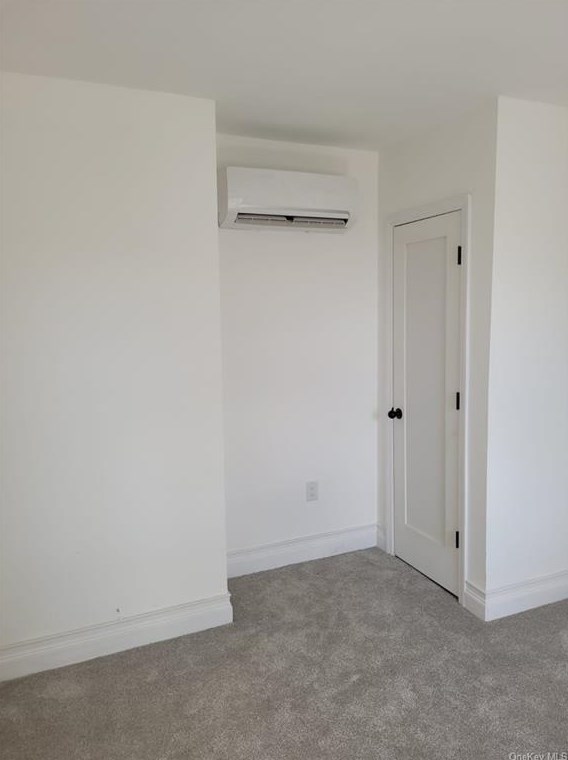 160 Elm St, Yonkers NY  10701-3932 exterior