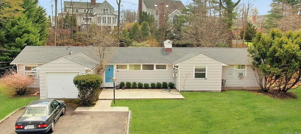 721 Shore Acres Dr, Mamaroneck, NY 10543-4214