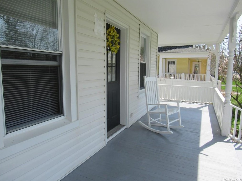48 Fletcher St, Goshen NY  10924-1412 exterior