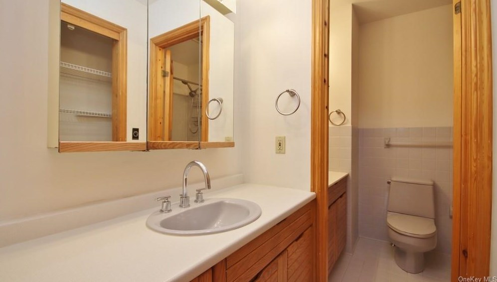 1 Deer Ridge Rd, Mount Kisco NY  10549-4202 exterior