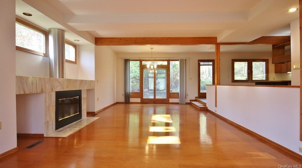 1 Deer Ridge Rd, Mount Kisco NY  10549-4202 exterior