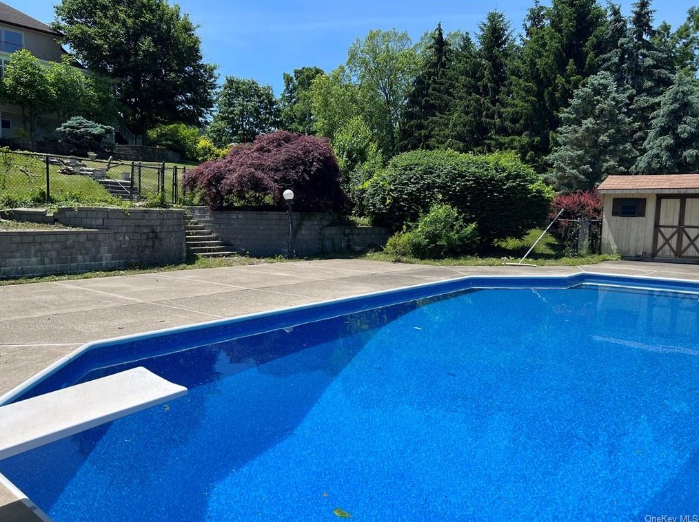7 Summerville Rd, Goshen, NY 10924