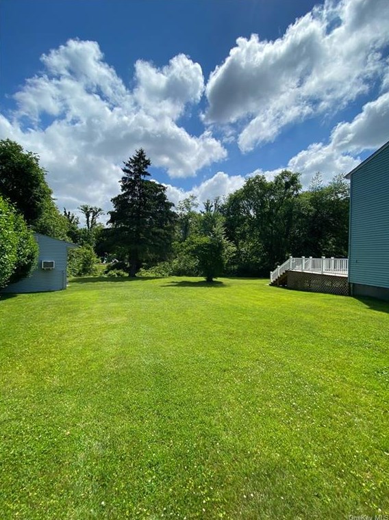 1356 Arch Dr, Mohegan Lake, NY 10547
