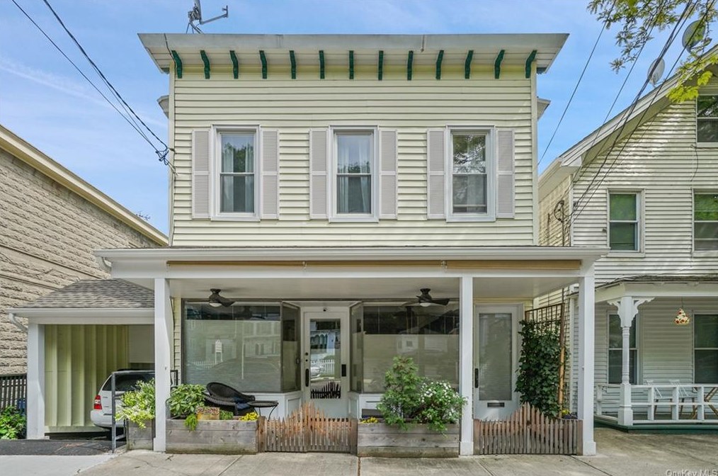136 Grand St, Croton On Hudson, NY 10520-2307