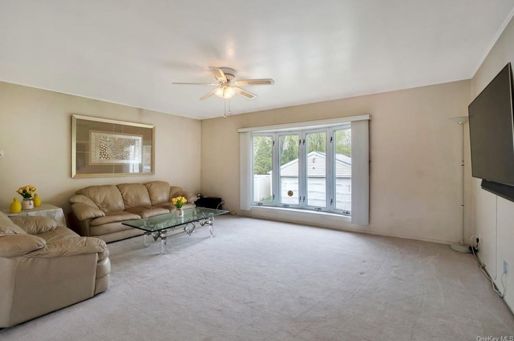 20 Anita Rd, Yonkers, NY 10708-1002