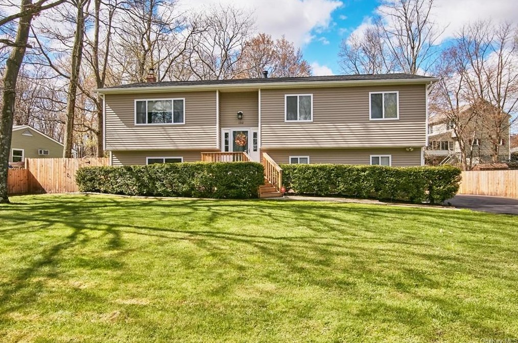 152 Lake Region Blvd, Monroe, NY 10950