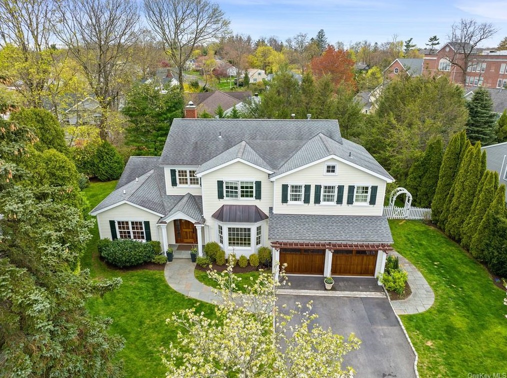 6 Robert Crisfield Pl, Rye, NY 10580-3262