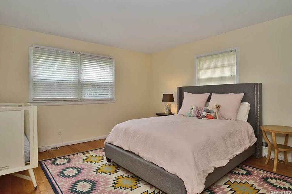 265 Barry Ave, Mamaroneck NY  10543-2827 exterior