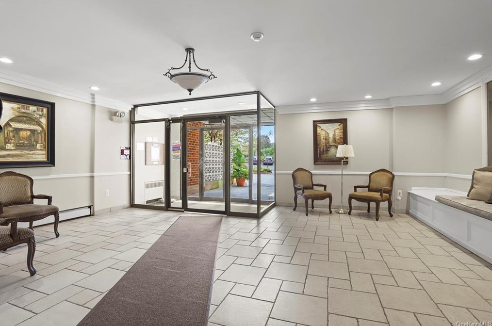 77 Carpenter Ave #2a, Mount Kisco, NY 10549
