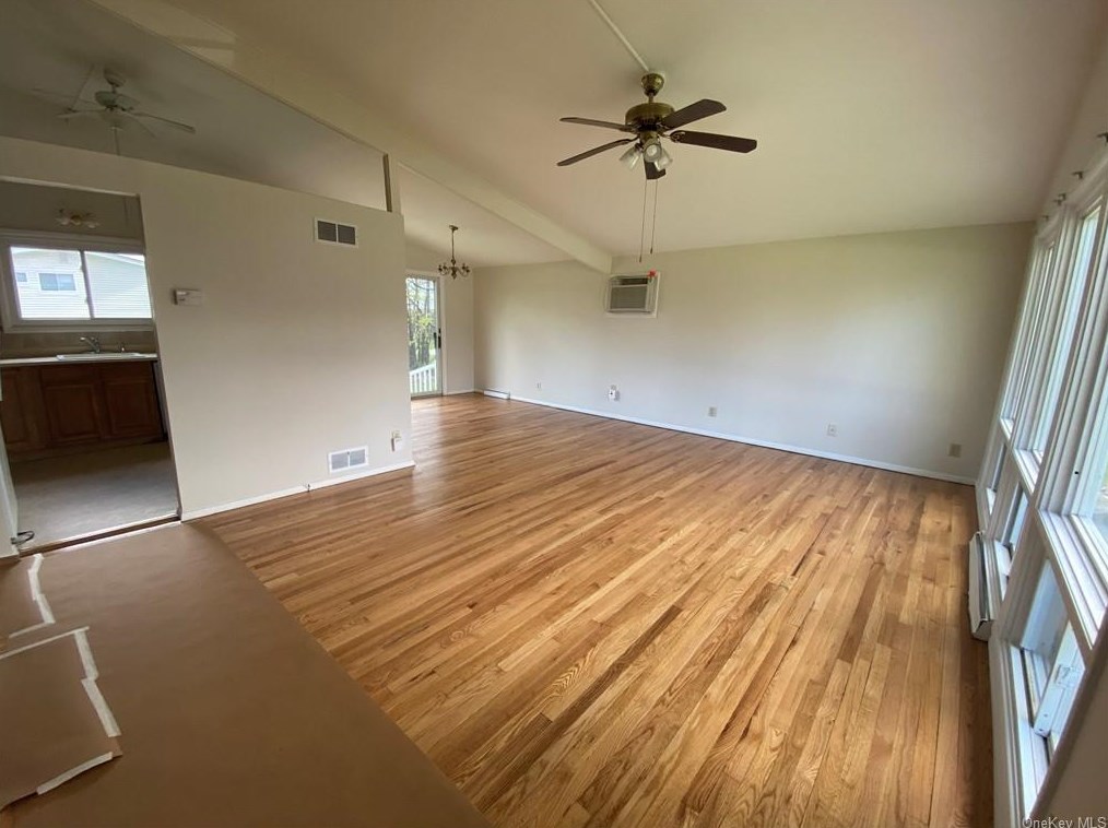 25 Marshall Dr, Newburgh, NY 12553-5213