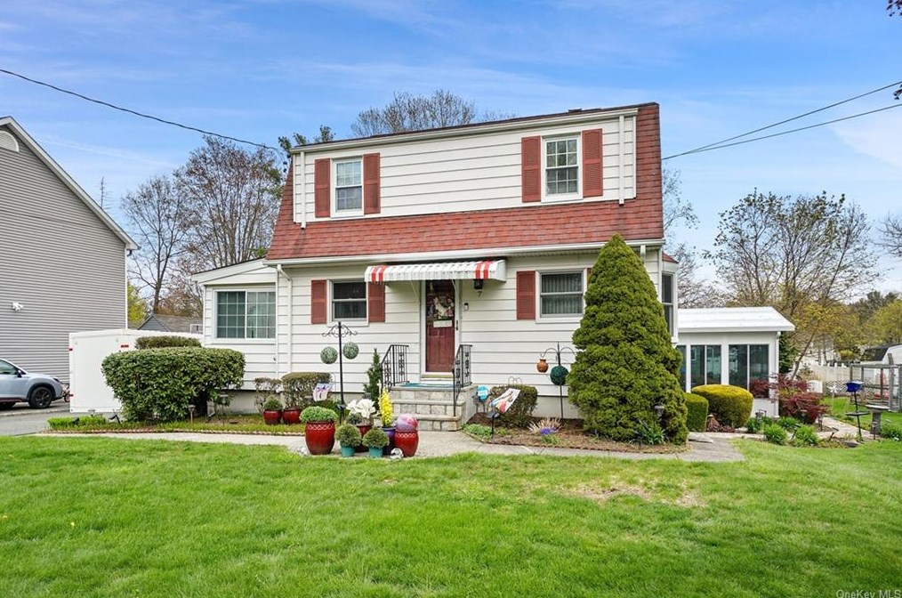 7 Dimond Ave, Cortlandt Manor, NY 10567-5109